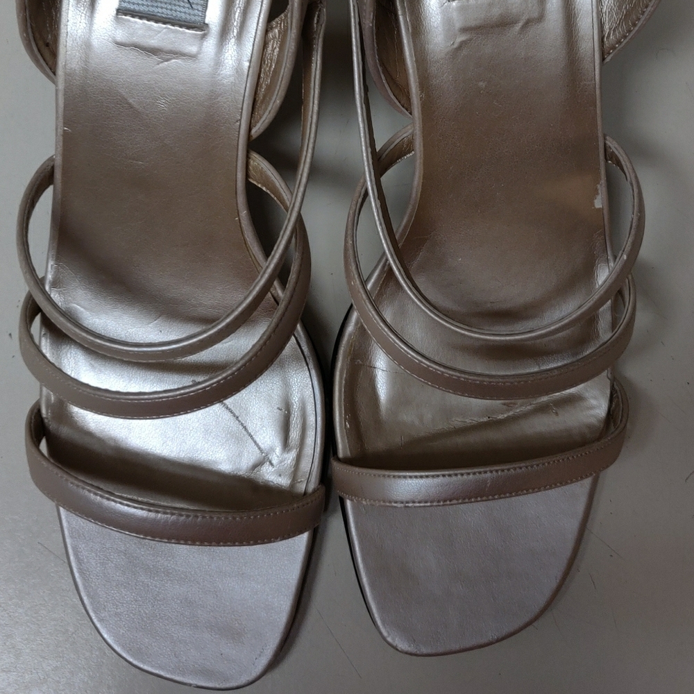 Jacqueline Ferrar  Size 10M